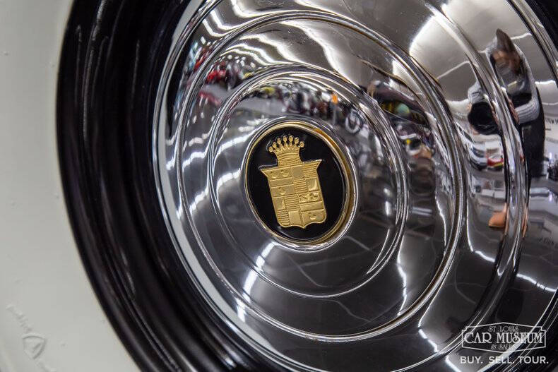 1937 Cadillac Series 85