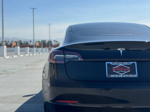 2021 Tesla Model 3 Standard Range Plus