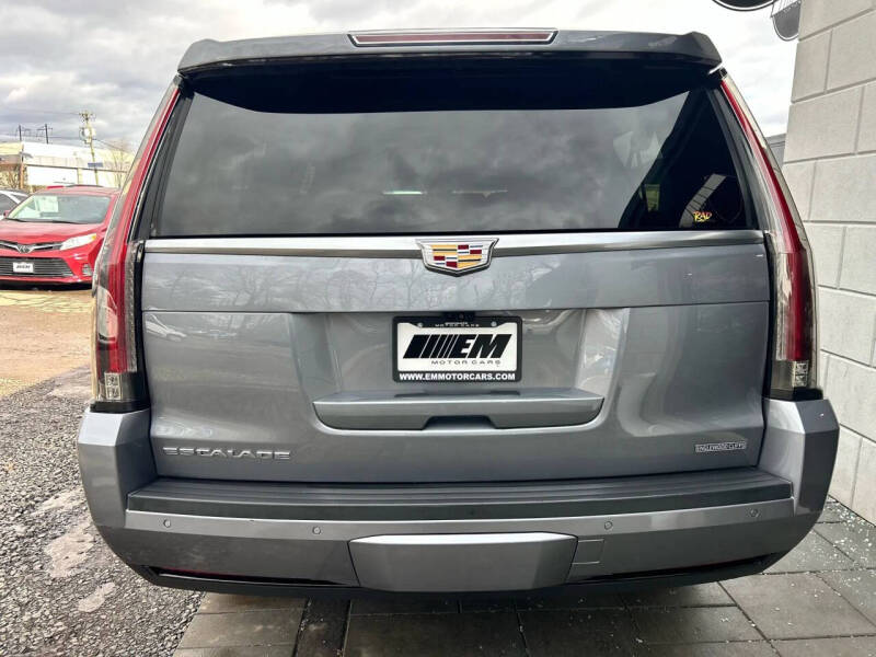 2019 Cadillac Escalade ESV Luxury