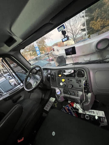 2014 Freightliner M2 106