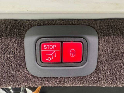 2023 Aston Martin DBX 707