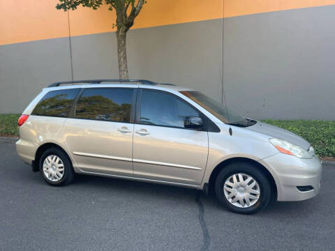 2004 Toyota Sienna