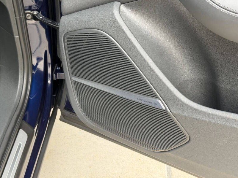 2022 Audi Q7 quattro Prestige 55 TFSI