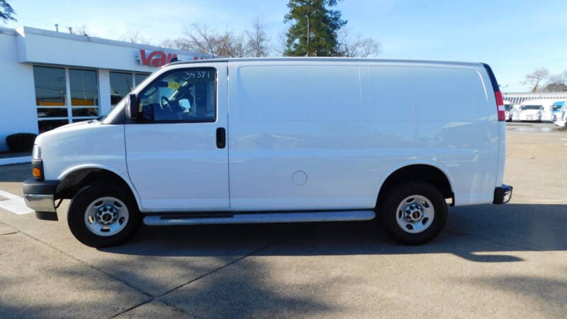 2024 GMC Savana 2500