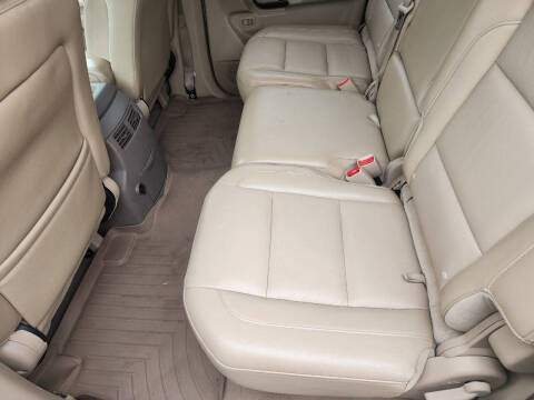 2011 Nissan Armada Platinum