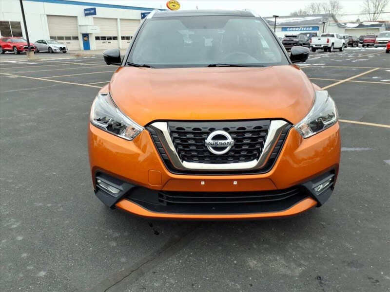 2019 Nissan Kicks SR