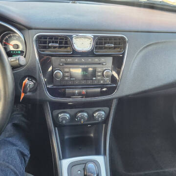 2011 Chrysler 200 Touring