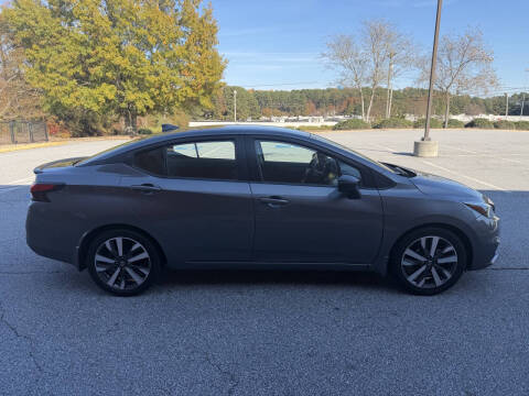 2021 Nissan Versa SR