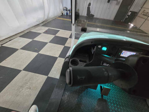 2022 Kodiak Defender 6 Passenger