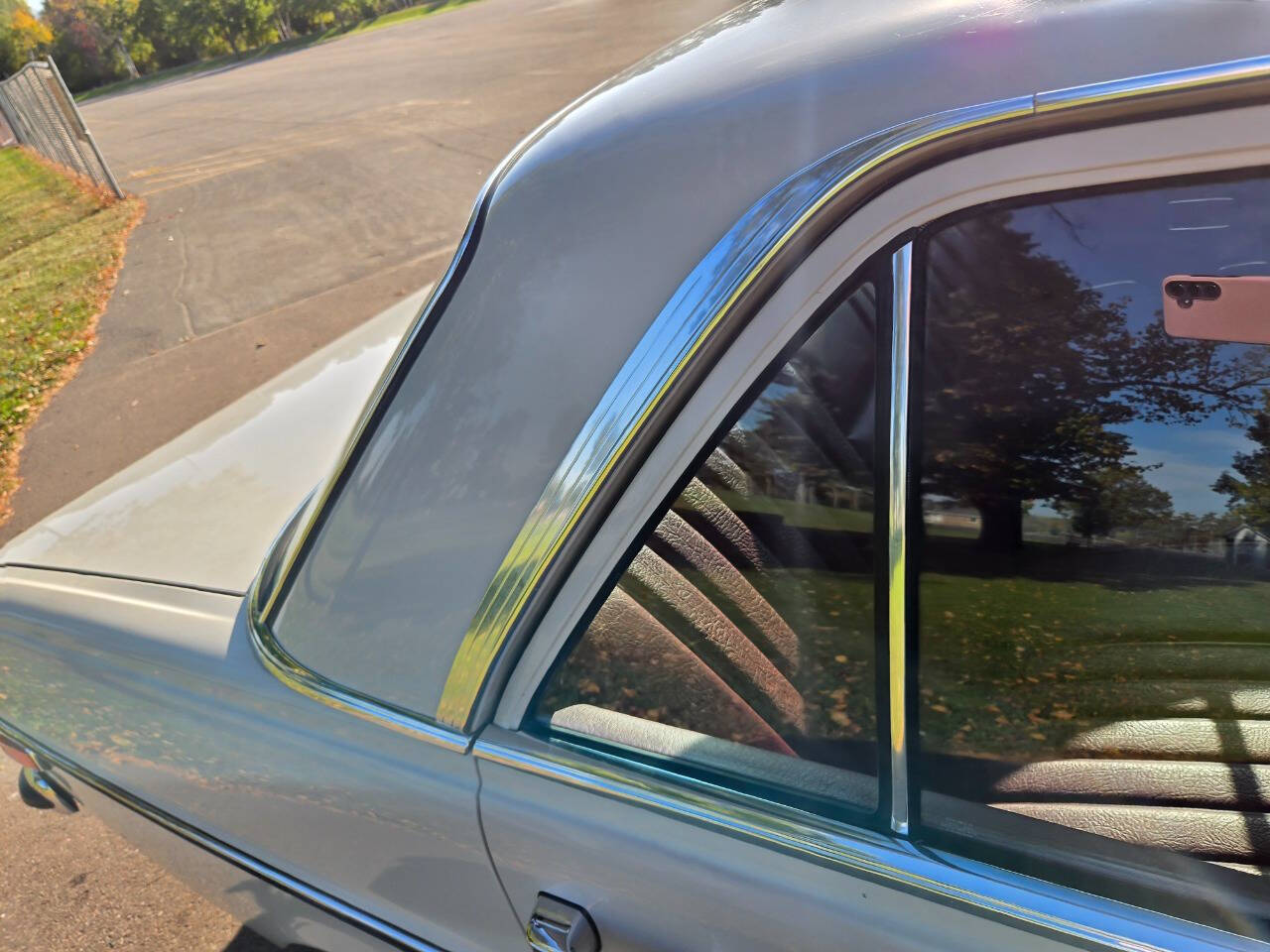 1972 Mercedes-Benz 220 98