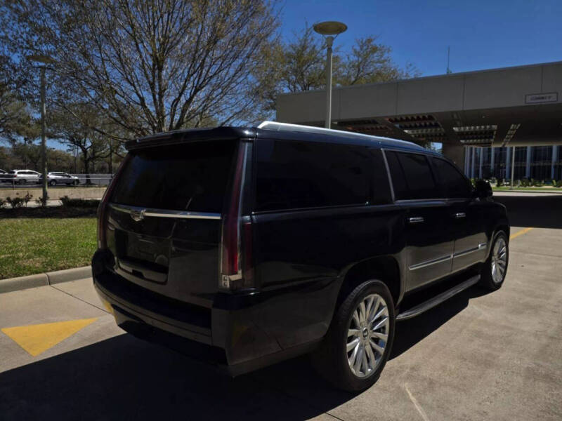 2019 Cadillac Escalade ESV Luxury