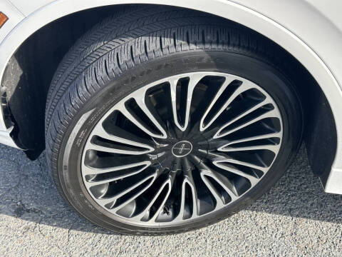 2022 Lincoln Aviator Black Label