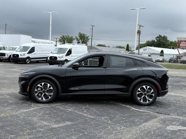 2025 Ford Mustang Mach-E Select