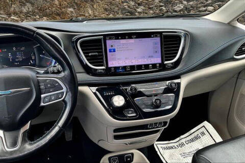 2021 Chrysler Pacifica Hybrid Touring L