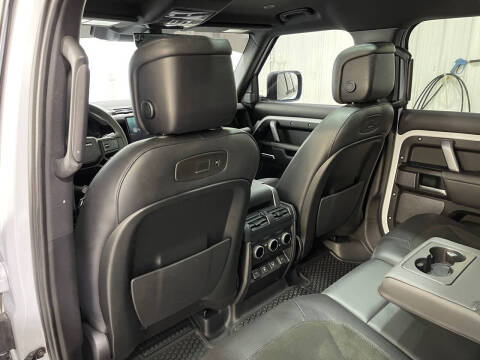 2022 Land Rover Defender 110 V8