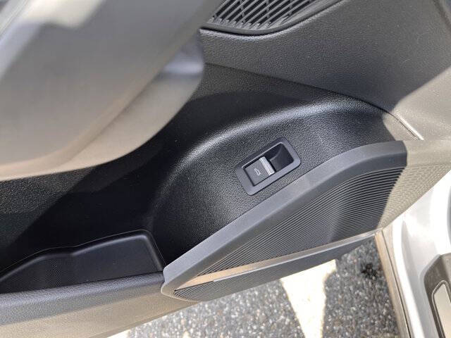 2023 Audi Q5 quattro Premium Plus 40 TFSI