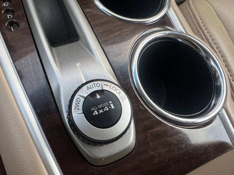 2014 Nissan Pathfinder SL