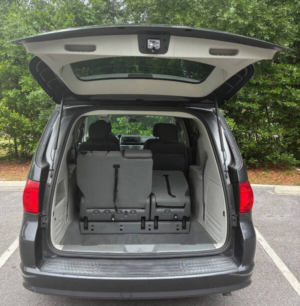 2012 Volkswagen Routan S