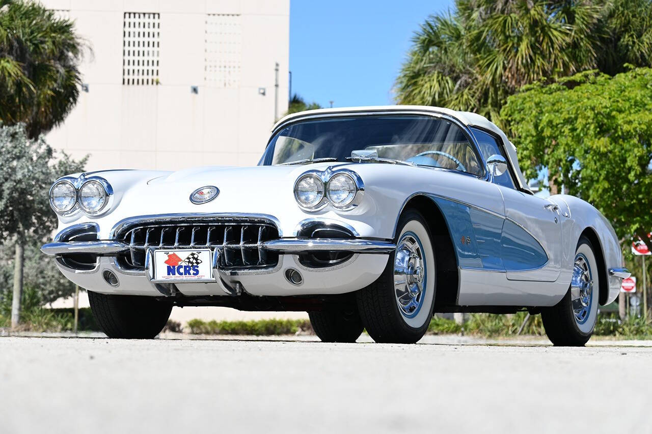 1960 Chevrolet Corvette 34
