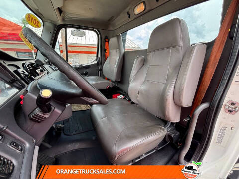 2018 Freightliner M2 106