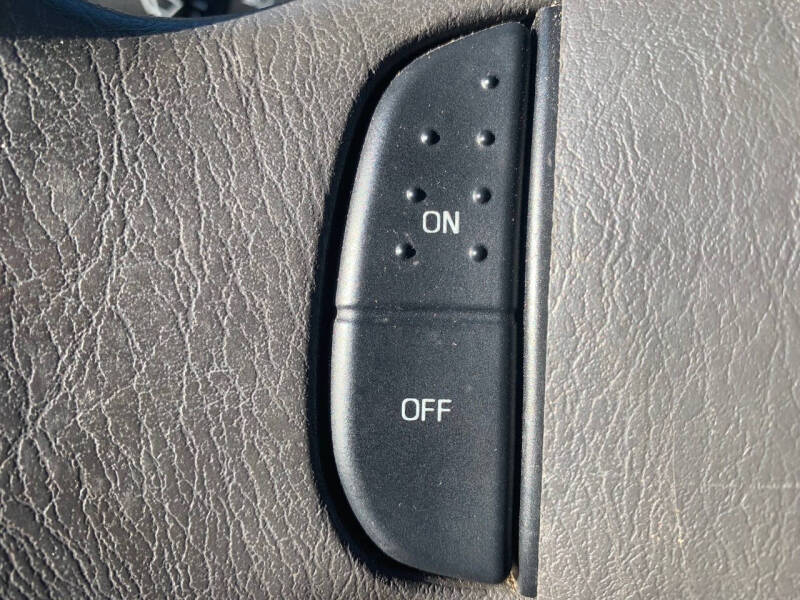 2005 Ford E-Series E-350 SD XLT