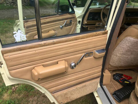 1988 Jeep Grand Wagoneer