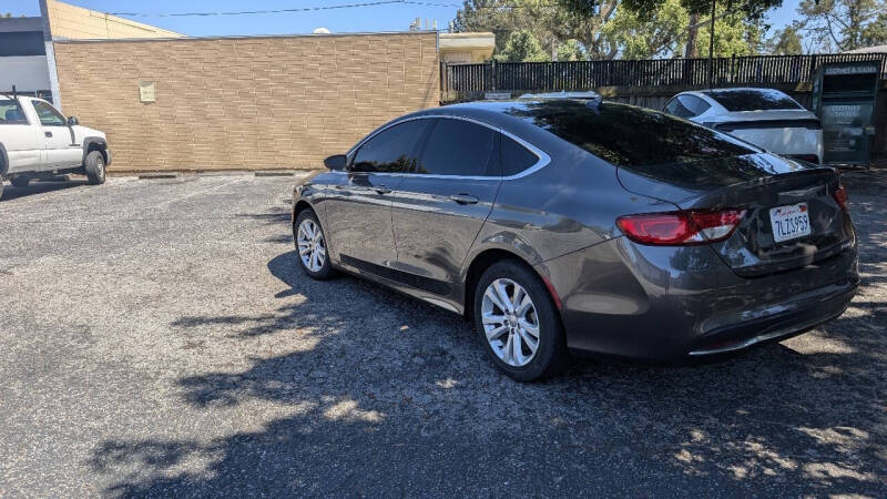 2015 Chrysler 200 Limited