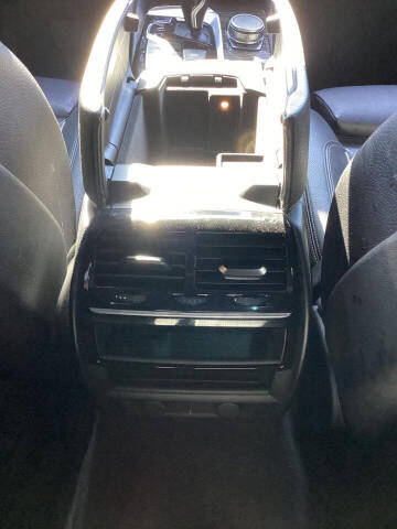 2017 BMW 5 Series 540i