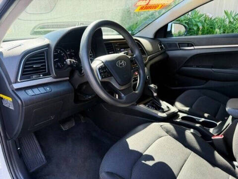 2018 Hyundai Elantra SE