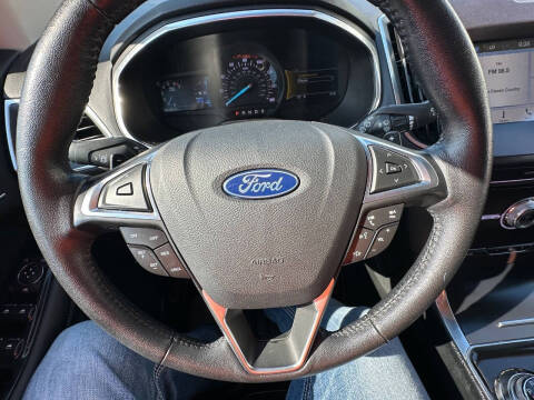 2019 Ford Edge Titanium