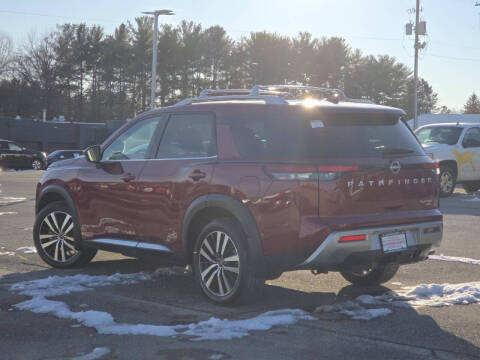 2024 Nissan Pathfinder Platinum