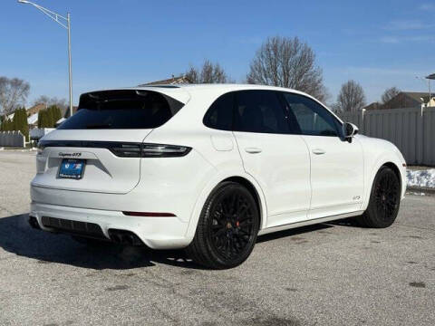 2022 Porsche Cayenne GTS