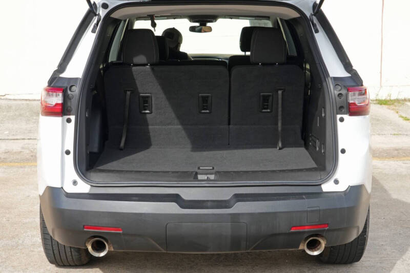 2020 Chevrolet Traverse LS