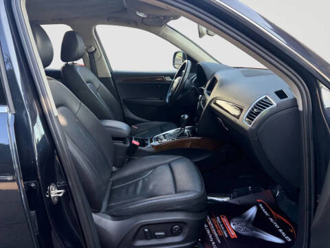 2012 Audi Q5 2.0T quattro Premium Plus