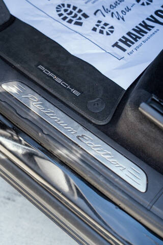 2017 Porsche Cayenne Platinum Edition