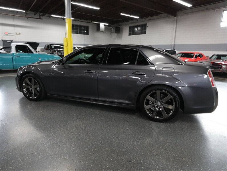 2013 Chrysler 300 SRT8