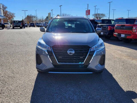 2022 Nissan Kicks SV