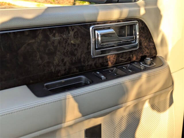 2016 Lincoln Navigator L Select