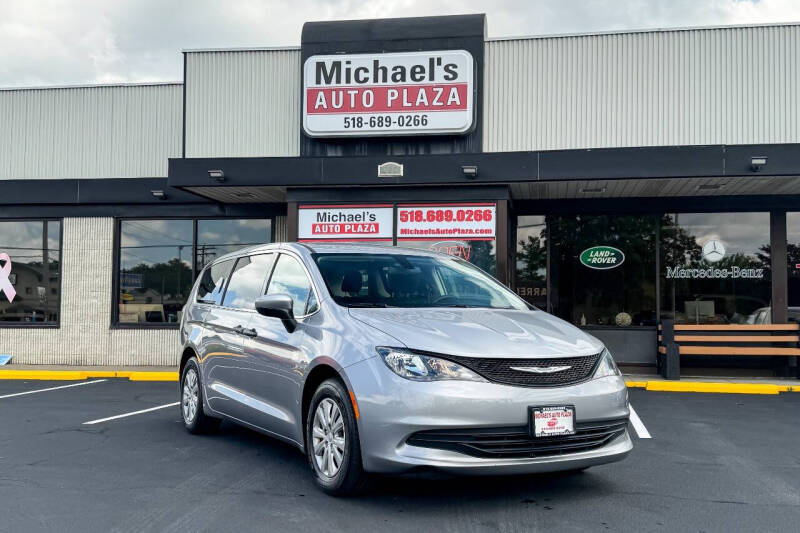 2020 Chrysler Voyager L