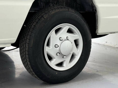 2014 Ford E-Series E-150