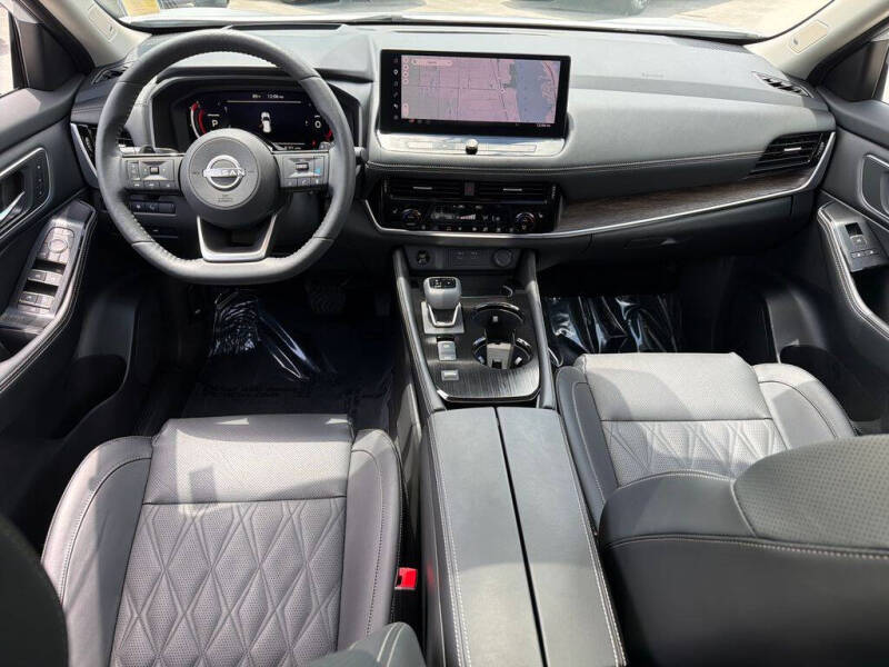 2024 Nissan Rogue Platinum