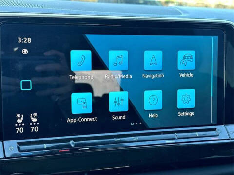 2025 Volkswagen Atlas SE