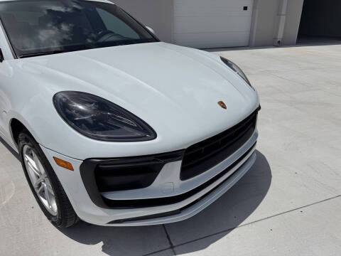 2022 Porsche Macan