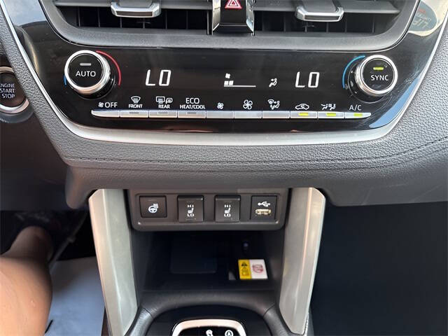 2022 Toyota Corolla Cross XLE