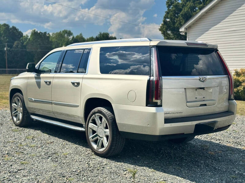 2017 Cadillac Escalade ESV Luxury
