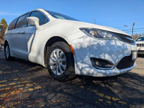 2018 Chrysler Pacifica Touring Plus