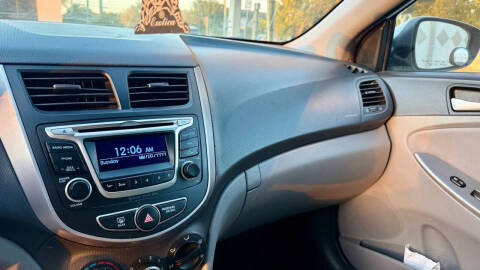 2016 Hyundai Accent SE
