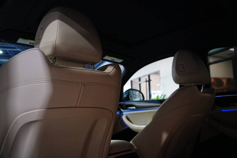 2021 BMW X4 xDrive30i