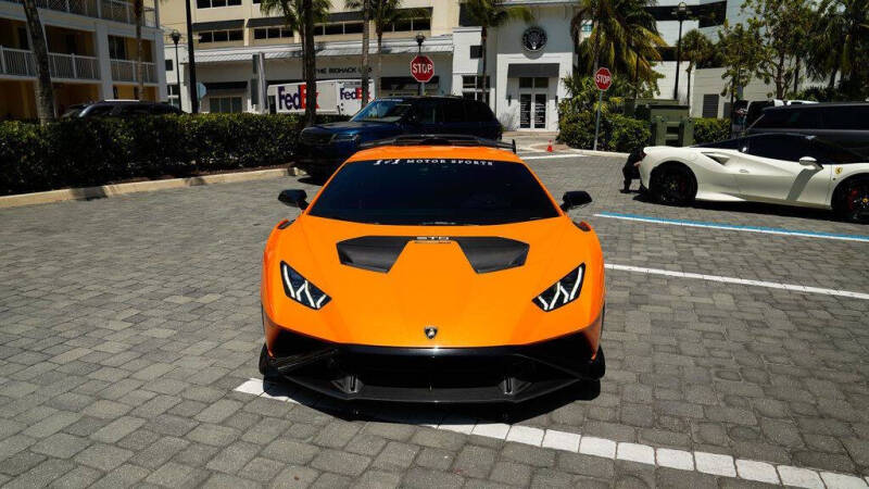 2022 Lamborghini Huracan STO