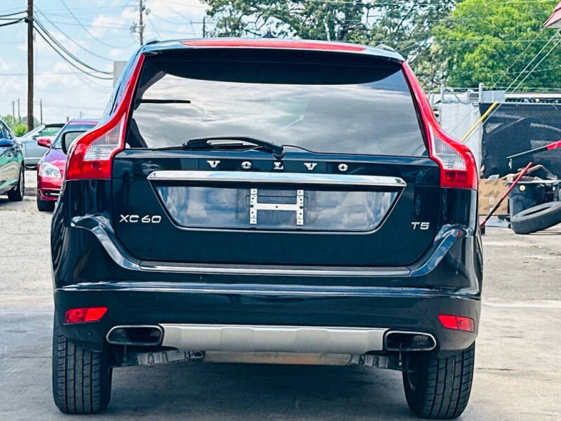 2015 Volvo XC60 T5 Drive-E Premier